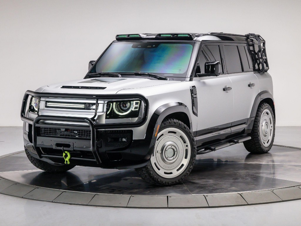 2025 Land Rover Defender 110 P500 X-Dynamic SE