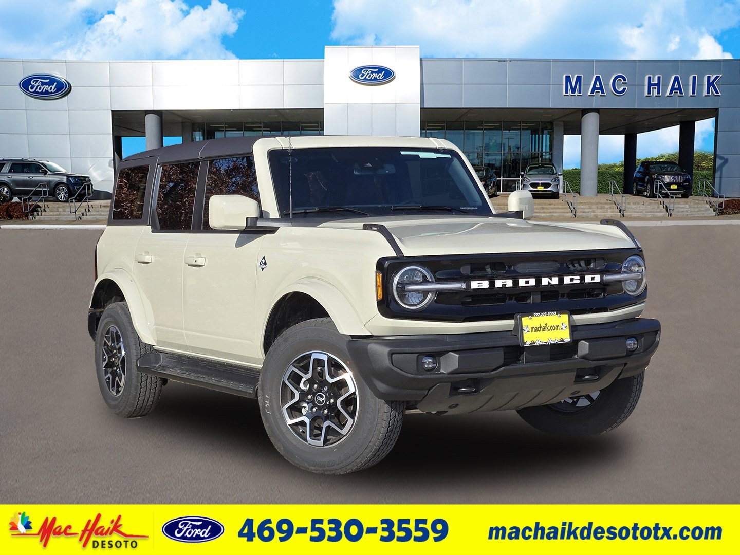 2025 Ford Bronco 4-Door Outer Banks's photo