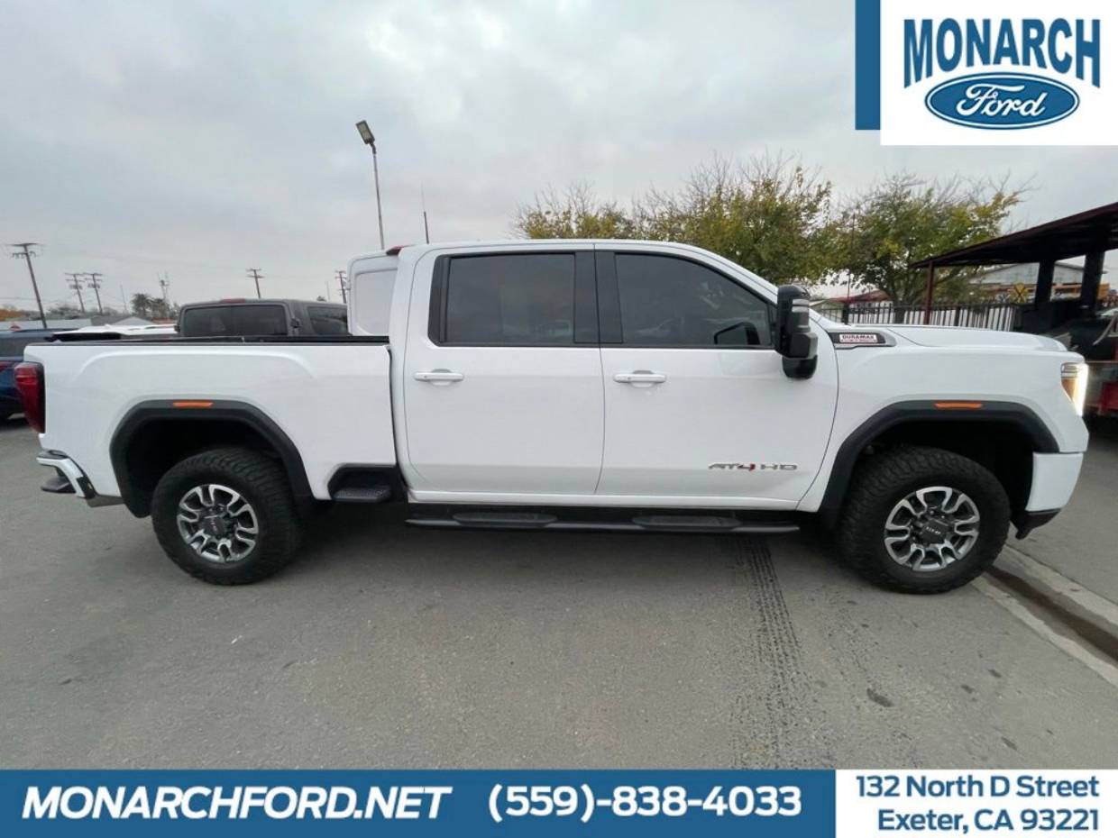 2023 GMC Sierra 2500HD AT4's photo