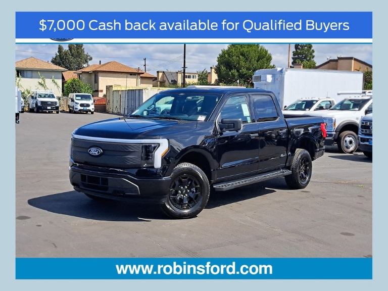 2025 Ford F-150 Lightning XLT