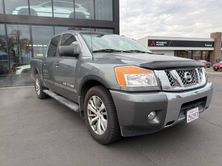 2015 Nissan Titan SV