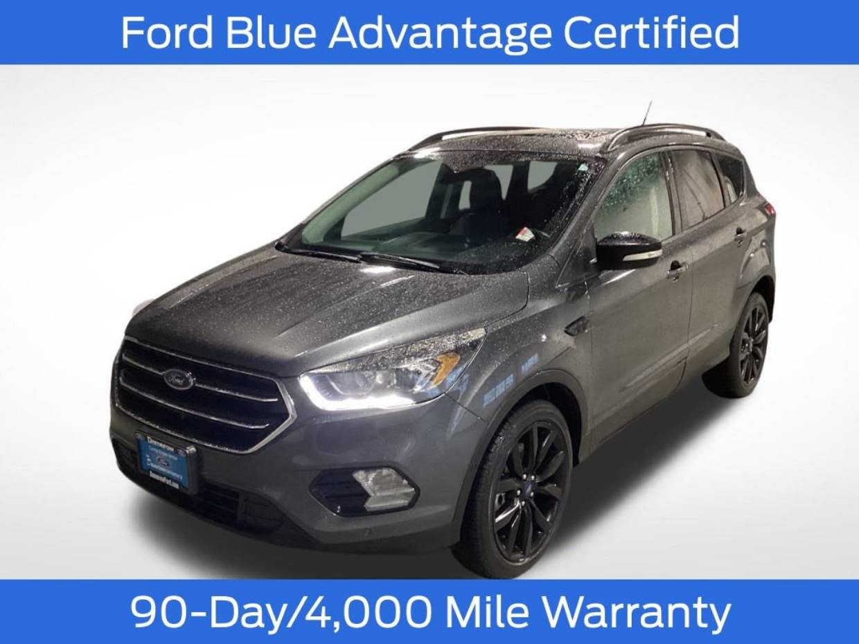 2019 Ford Escape Titanium's photo