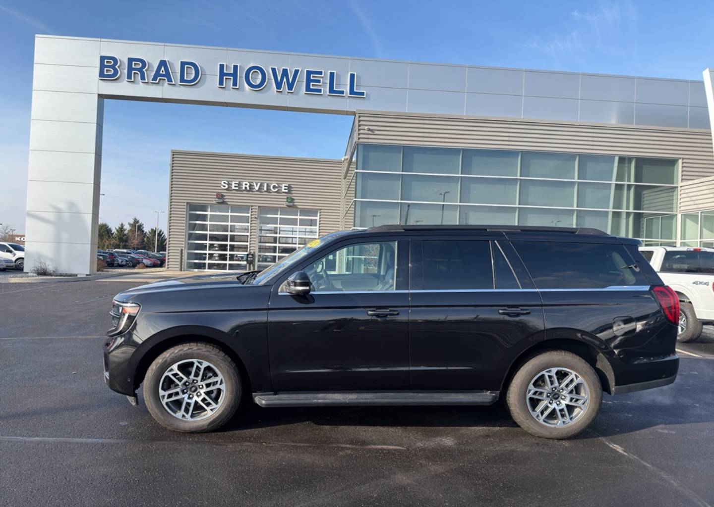 2025 Ford Expedition Active's photo