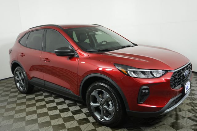 2026 Ford Escape ST-Line's photo