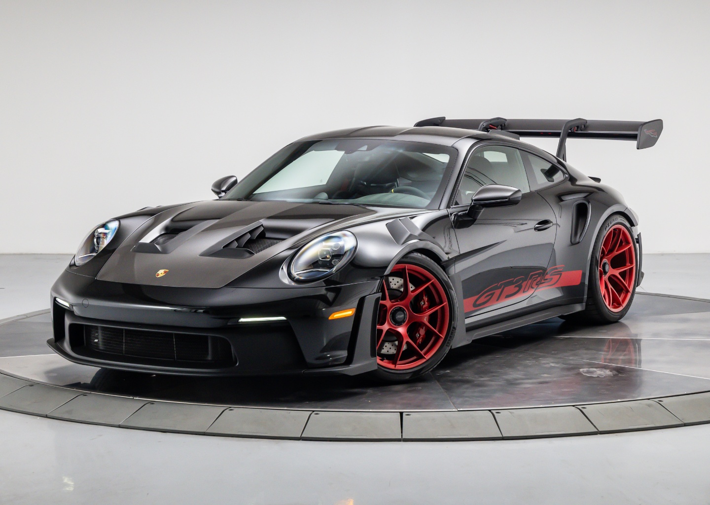 2025 Porsche 911 GT3 RS's photo