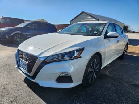 2022 Nissan Altima 2.5 SV