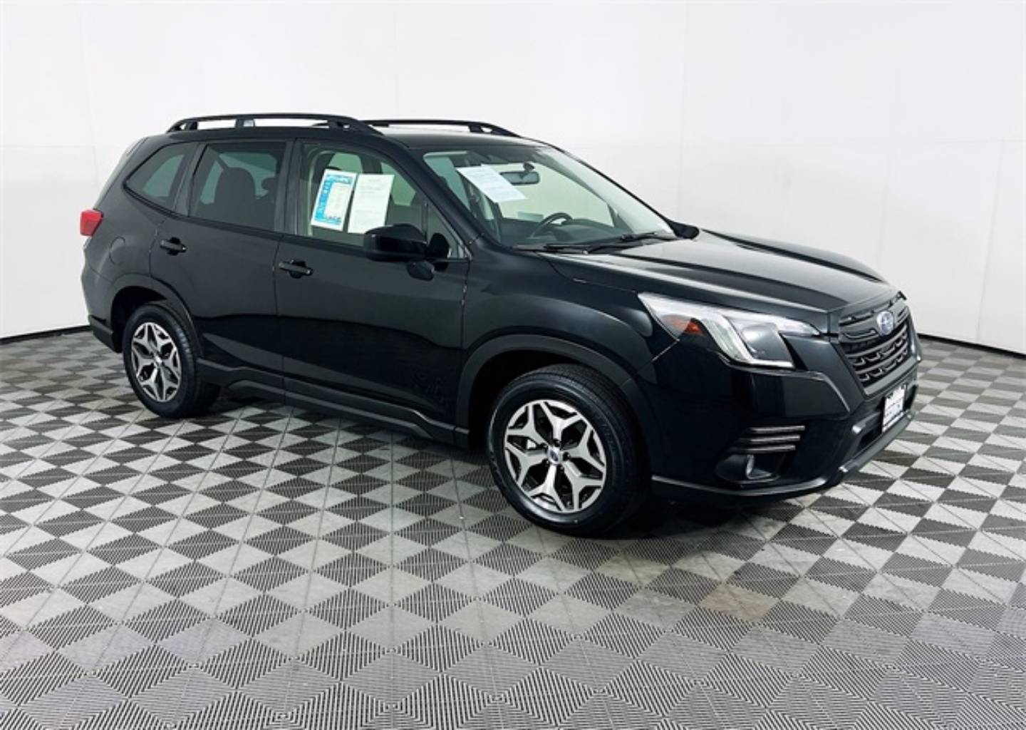 2023 Subaru Forester Premium's photo