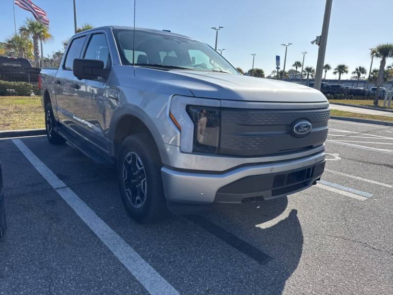 2022 Ford F-150 Lightning XLT