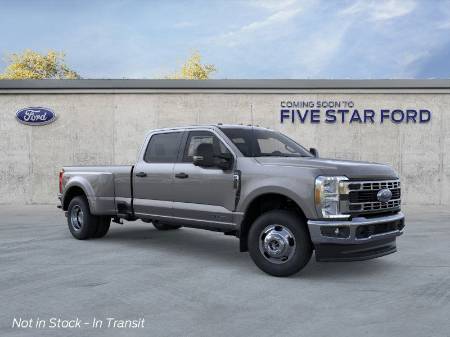 2026 Ford Super Duty F-350 DRW XLT