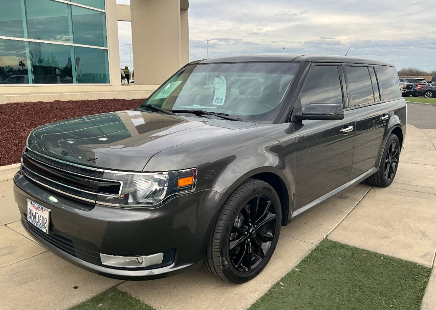 2019 Ford Flex SEL's photo