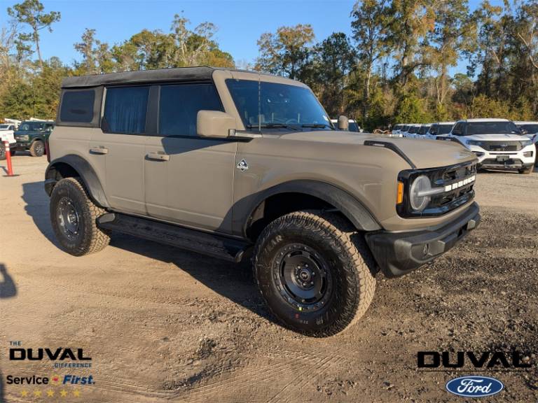 2025 Ford Bronco Outer Banks