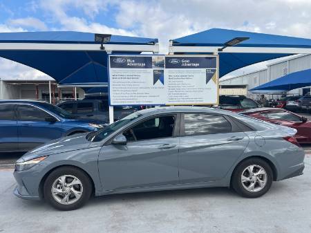 2021 Hyundai Elantra SE