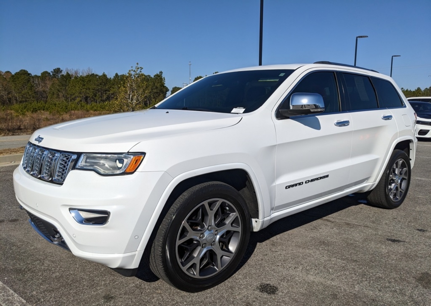 2019 Jeep Grand Cherokee Overland's photo