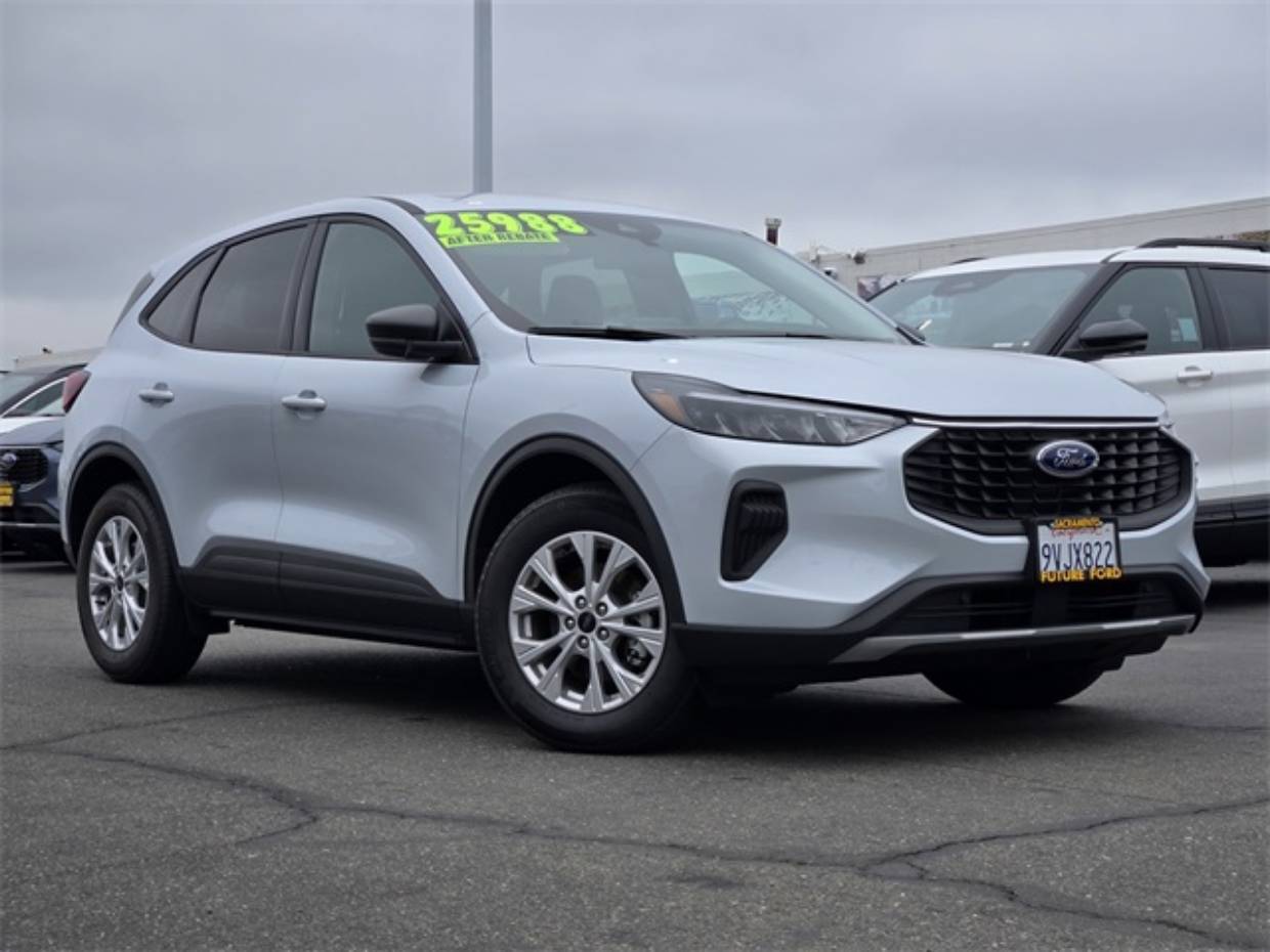 2025 Ford Escape Active's photo