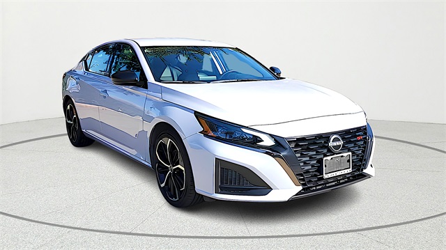 2024 Nissan Altima SR