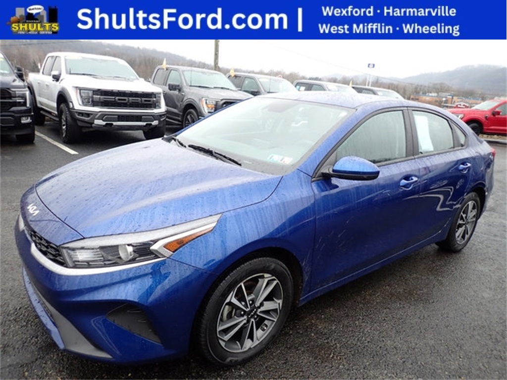 2023 Kia Forte LXS's photo