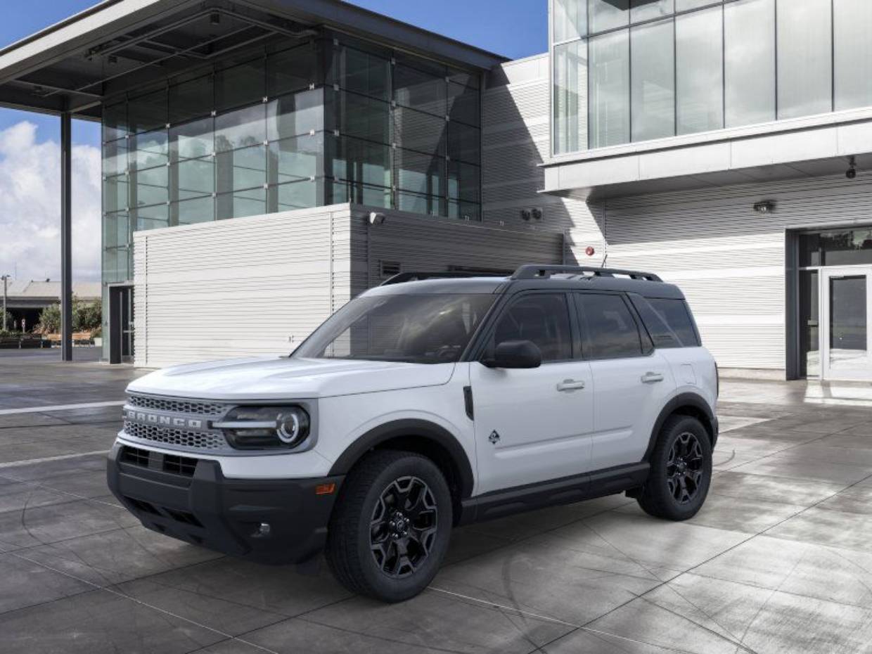 2025 Ford Bronco Sport Outer Banks's photo