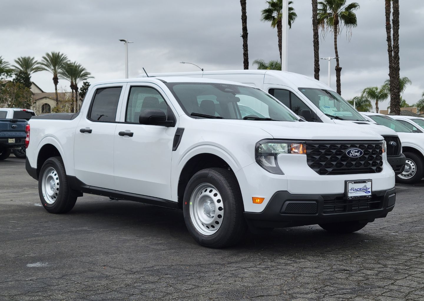 2026 Ford Maverick XL's photo