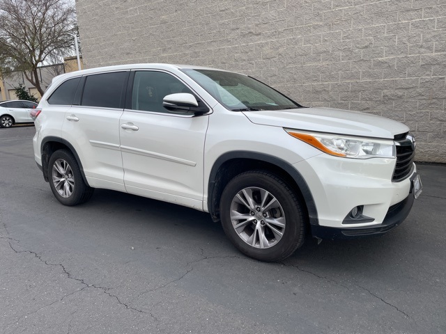 2014 Toyota Highlander LE Plus V6