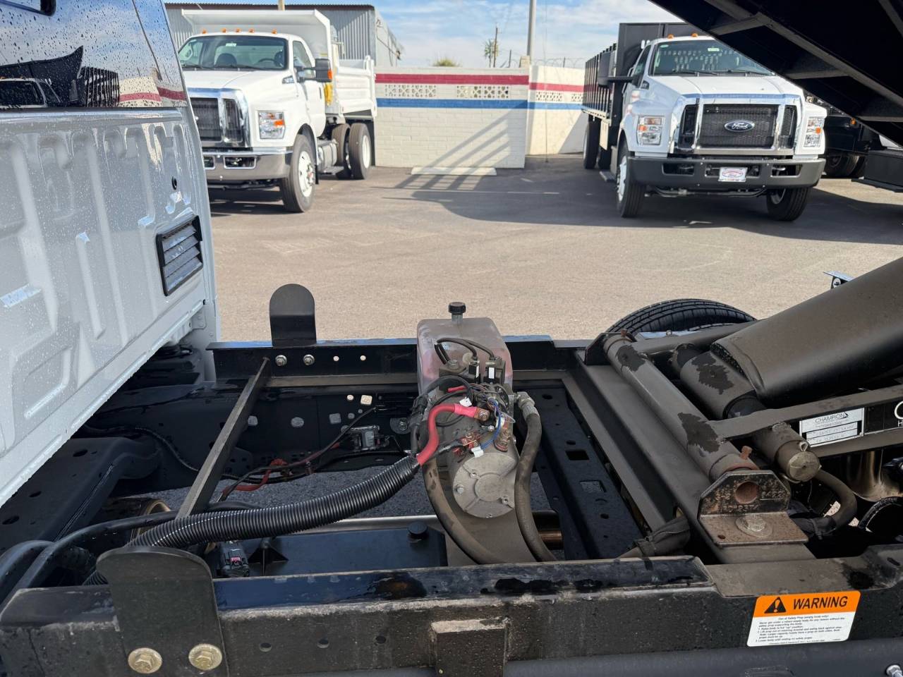 2025 Ford F-350 Super Duty Chassis Cab XL - Photo 12