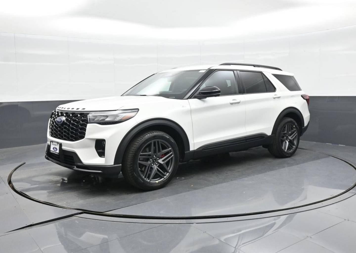 2026 Ford Explorer ST-LINE's photo