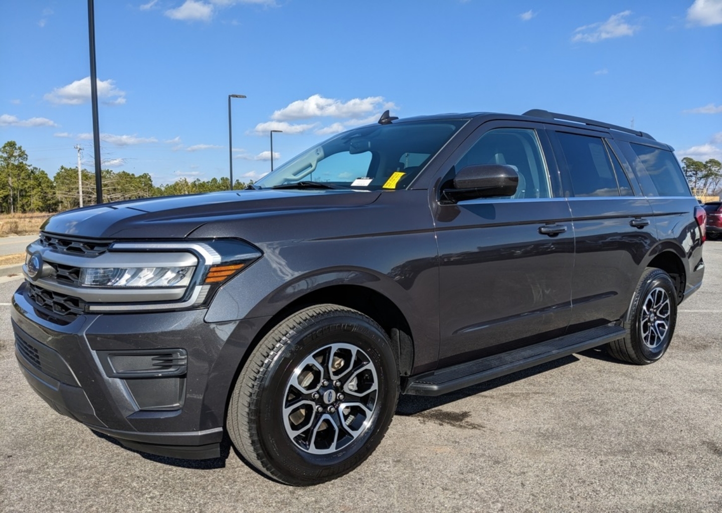 2024 Ford Expedition XLT's photo