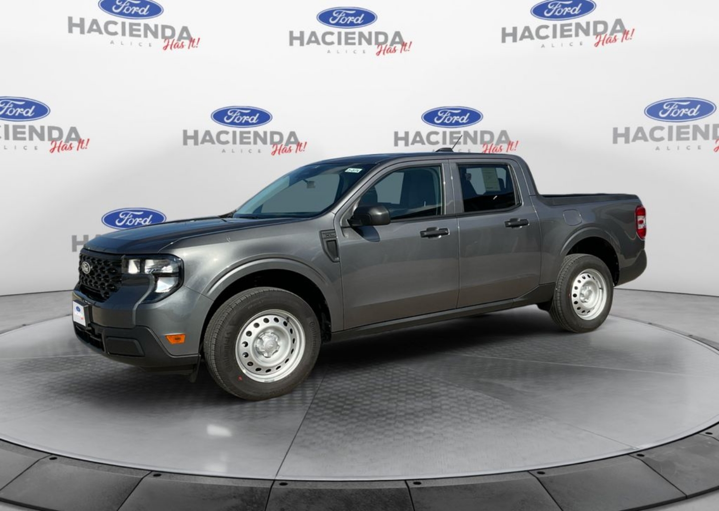 2026 Ford Maverick XL's photo