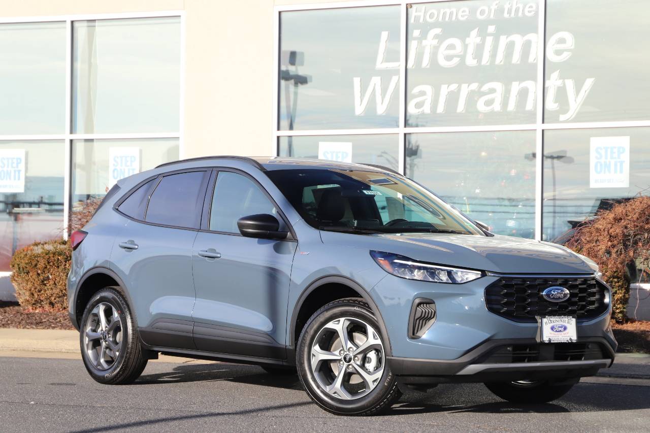 2026 Ford Escape ST-Line's photo