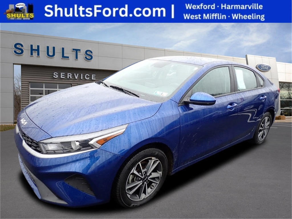 2023 Kia Forte LXS's photo