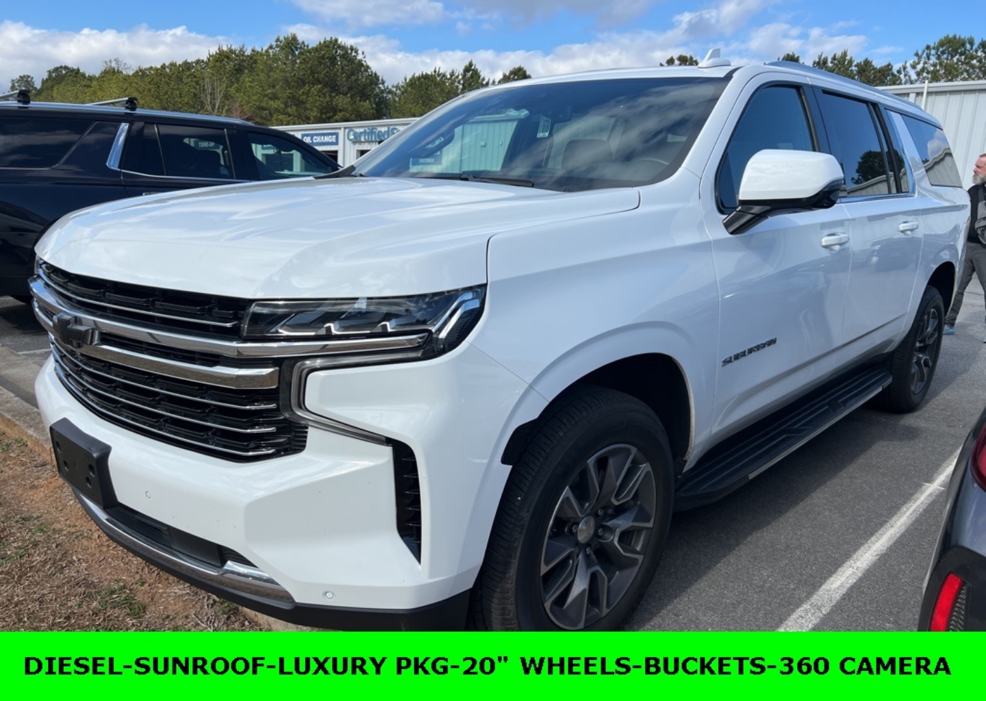 2023 Chevrolet Suburban LT's photo