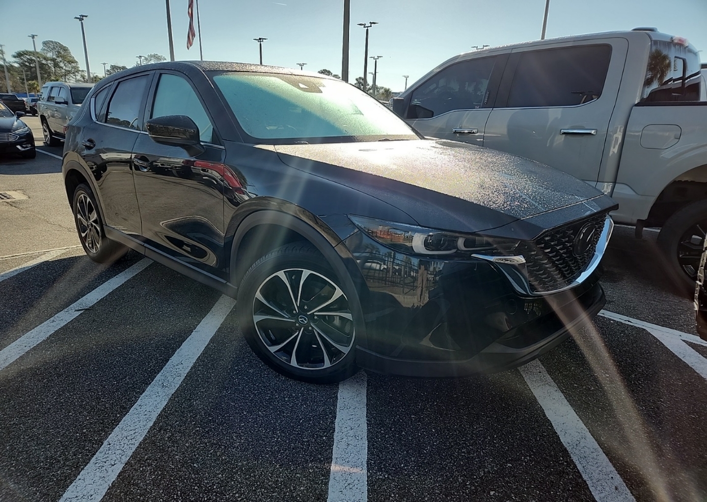 2022 Mazda CX-5 S Premium package's photo