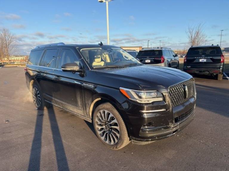 2022 Lincoln Navigator Black Label