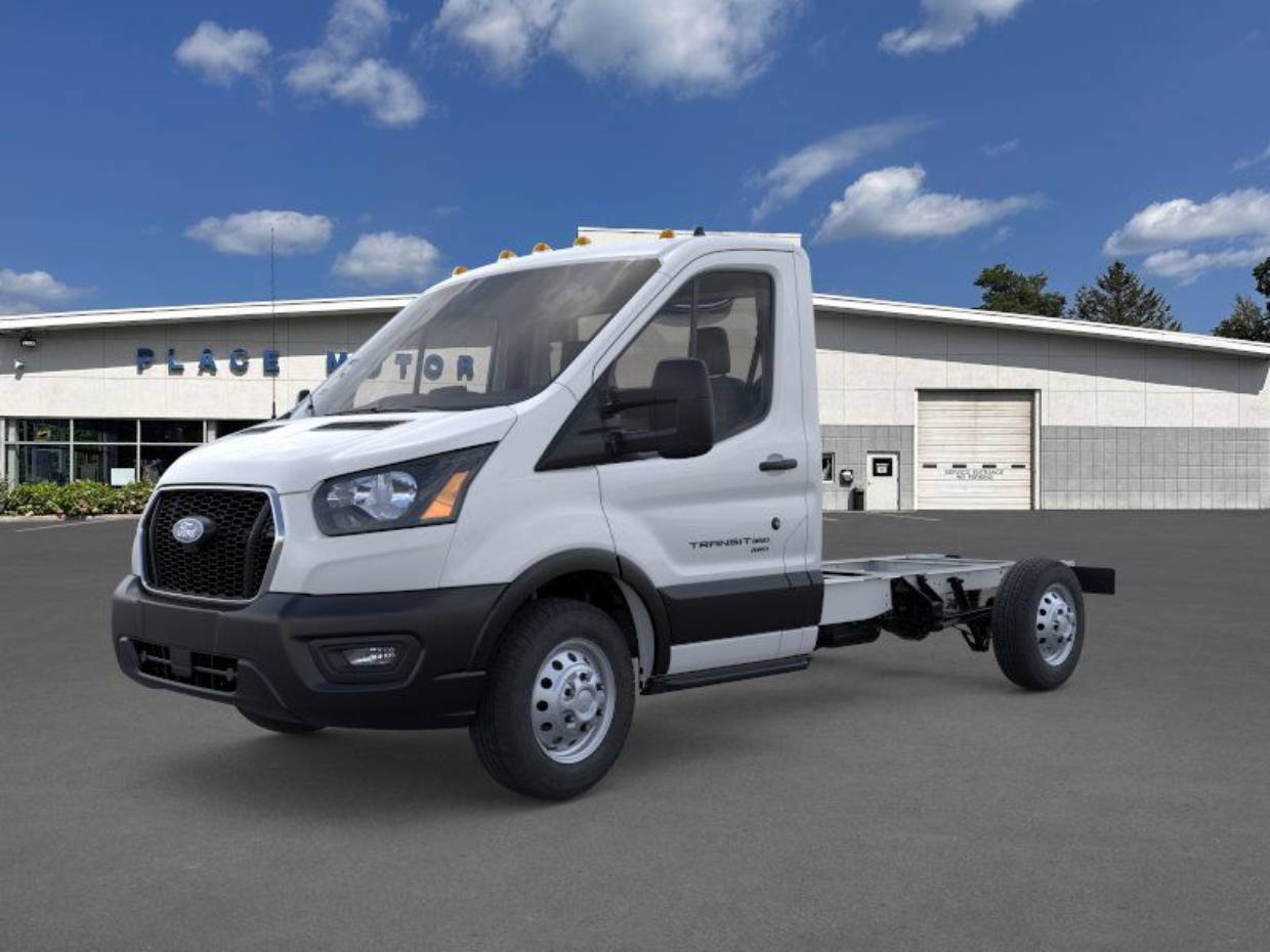 2026 Ford Transit Chassis Cab Base's photo