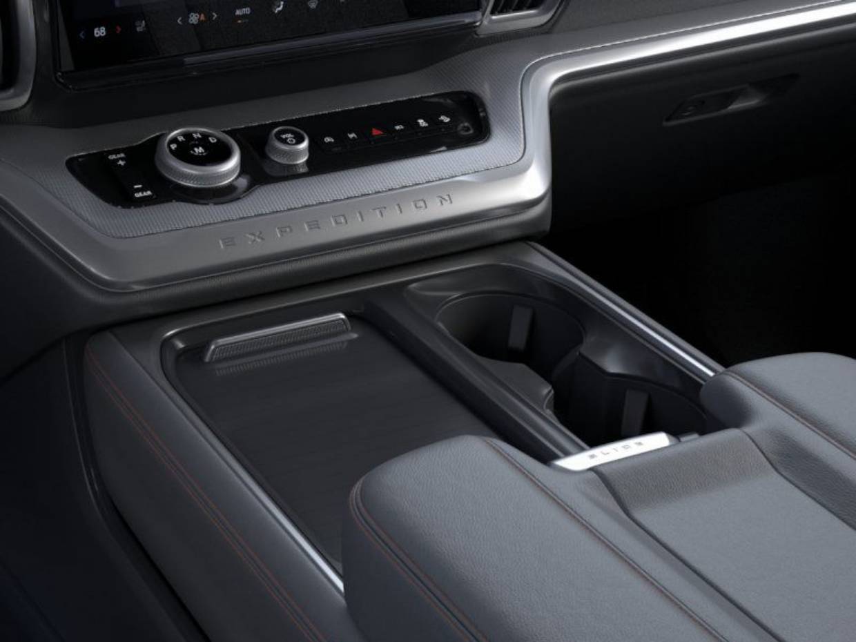 2025 Ford Expedition Active - Photo 15