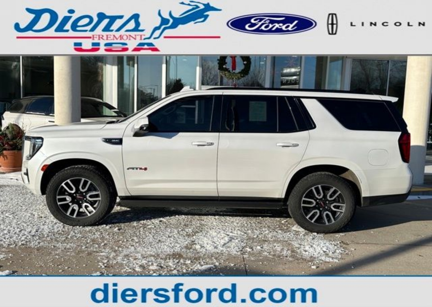 2021 GMC Yukon AT4's photo