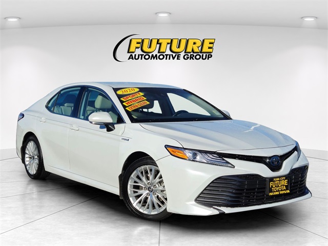Used 2020 Toyota Camry Hybrid XLE