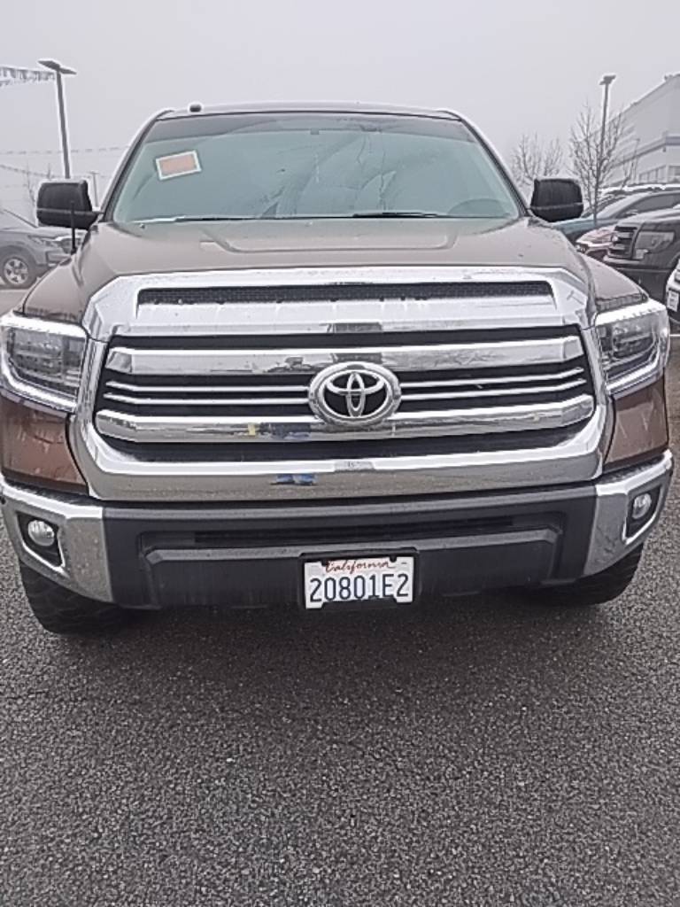 2017 Toyota Tundra SR5