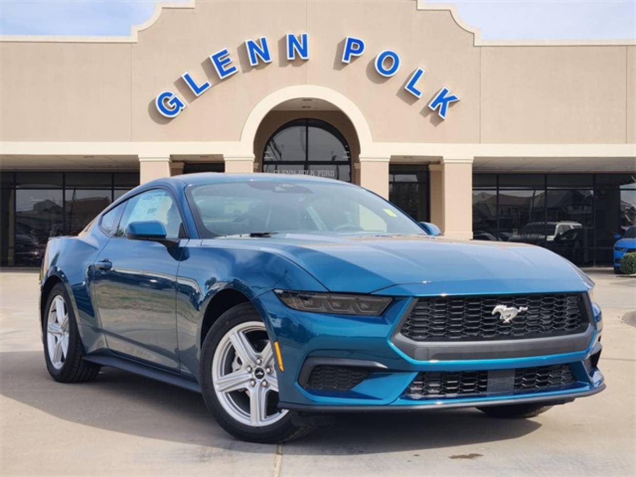 2026 Ford Mustang EcoBoost Premium's photo