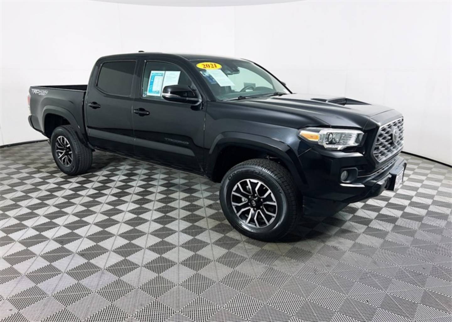 2021 Toyota Tacoma TRD Sport's photo