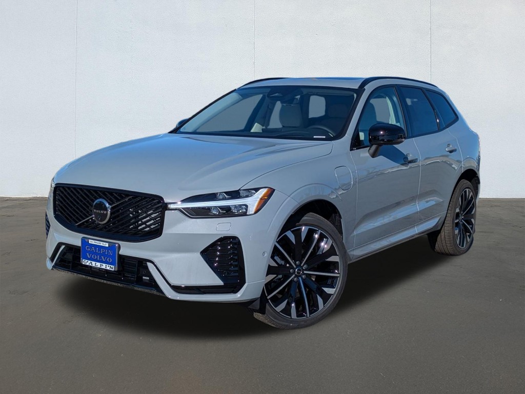 2026 Volvo XC60 Plug-In Hybrid T8 Ultra Dark