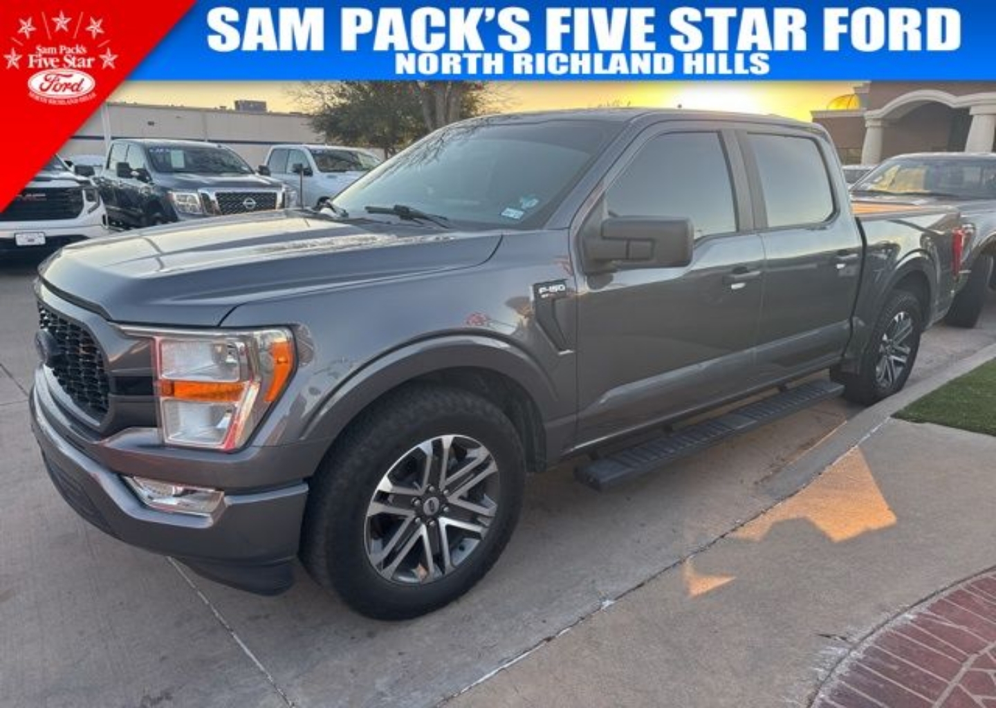 2021 Ford F-150 XL's photo