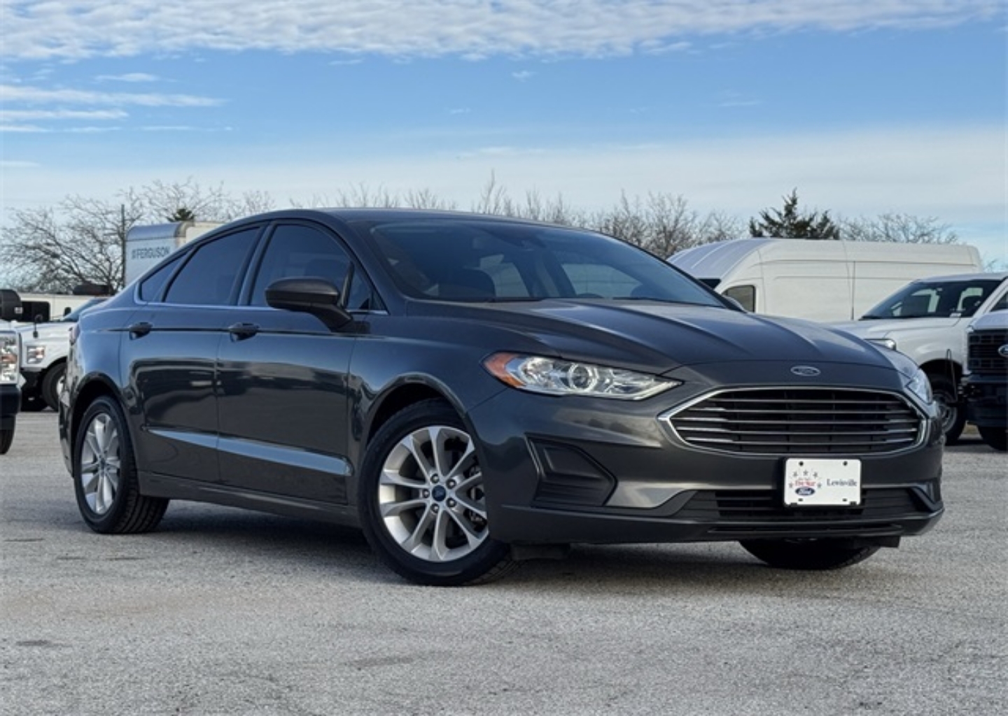 2020 Ford Fusion SE's photo