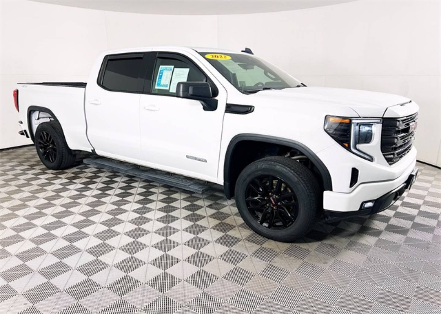 2022 GMC Sierra 1500 Elevation's photo
