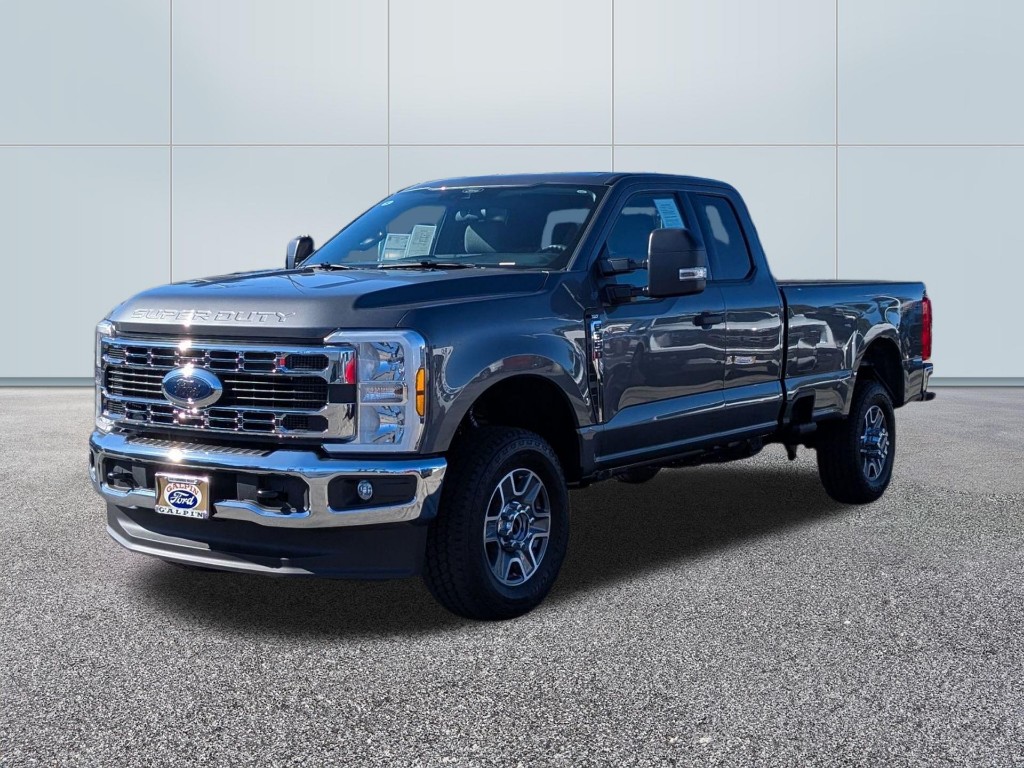 2025 Ford F-350 XLT