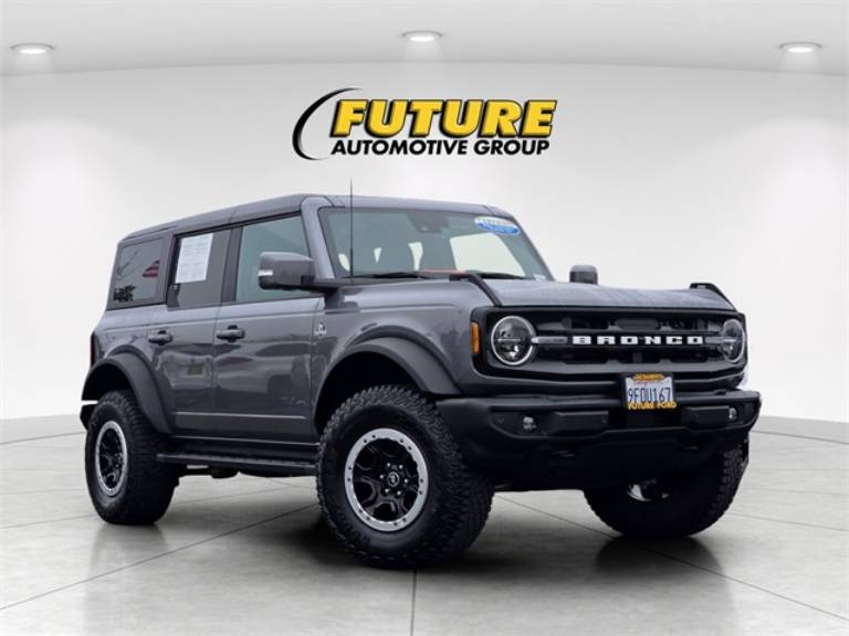2023 Ford Bronco Outer Banks