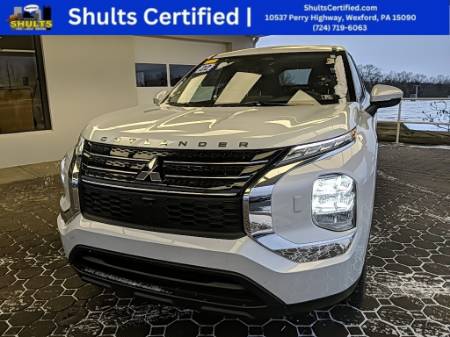 2022 Mitsubishi Outlander ES