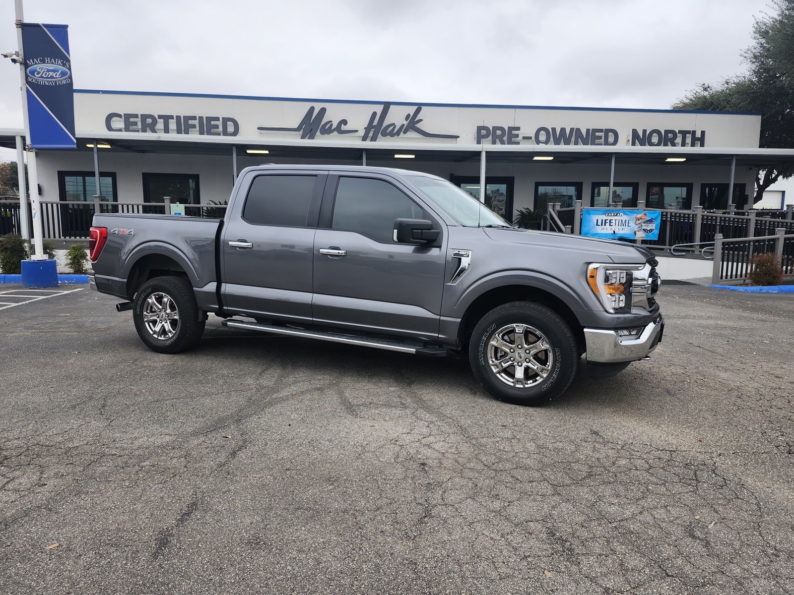 2021 Ford F-150 XLT's photo
