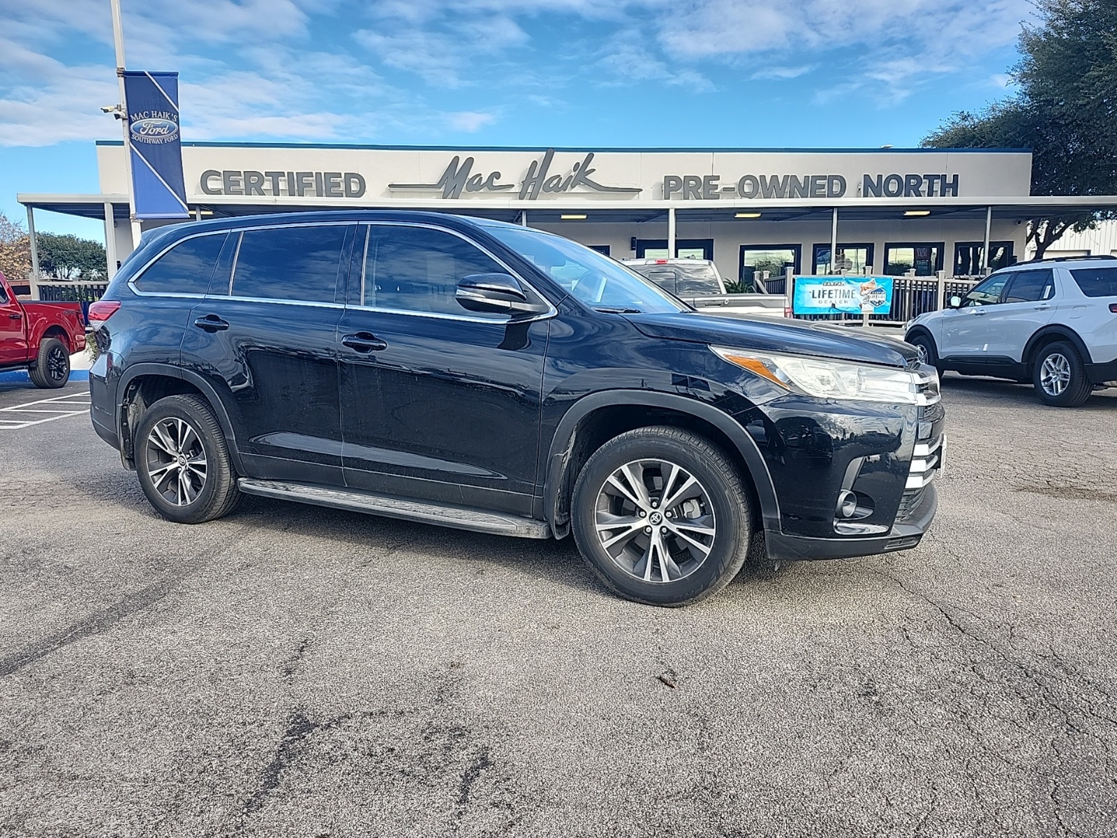 2019 Toyota Highlander LE