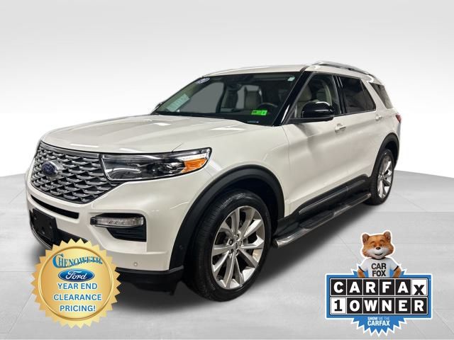 2021 Ford Explorer Platinum's photo
