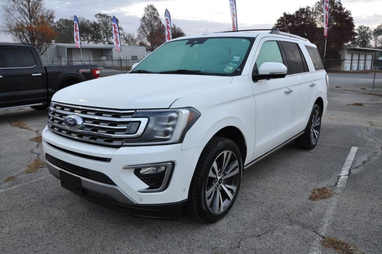 2021 Ford Expedition Limited's photo